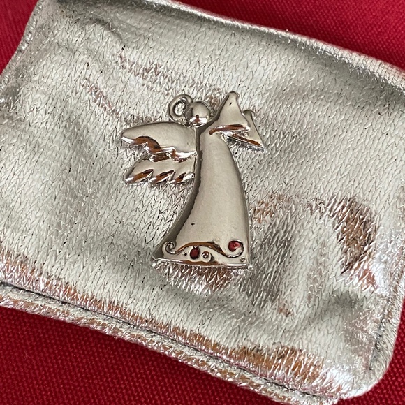 Silver Christmas Guardian Angel Pendant in Silver Sheng Tong Zip Pouch - Picture 4 of 11